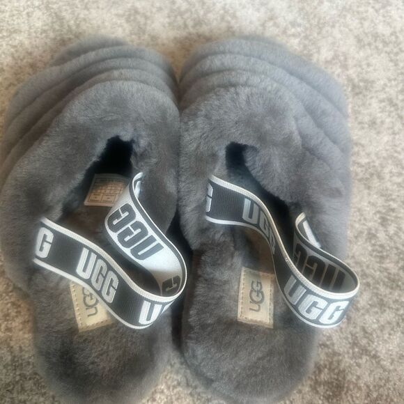 UGG Fluff Yeah Slides Slippers 10 - Picture 3 of 7